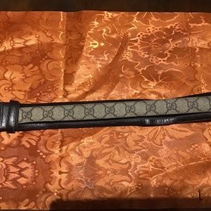 Gucci Signature Size Small